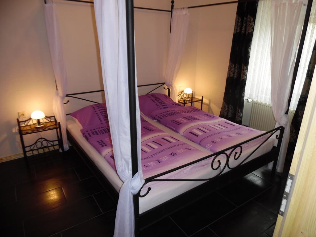 Ferienwohnung In Vino Veritas Neumagen-Dhron Bagian luar foto